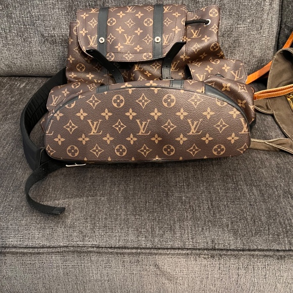LV Christopher Backpack - Picture 5 of 6